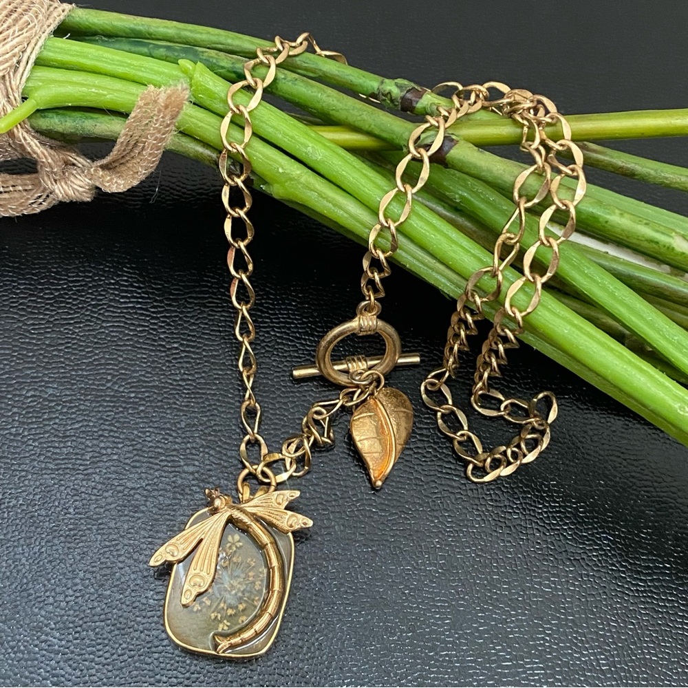 Unsigned Handmade Pressed Flower Resin Dragonfly Pendant Gold-tone Necklace